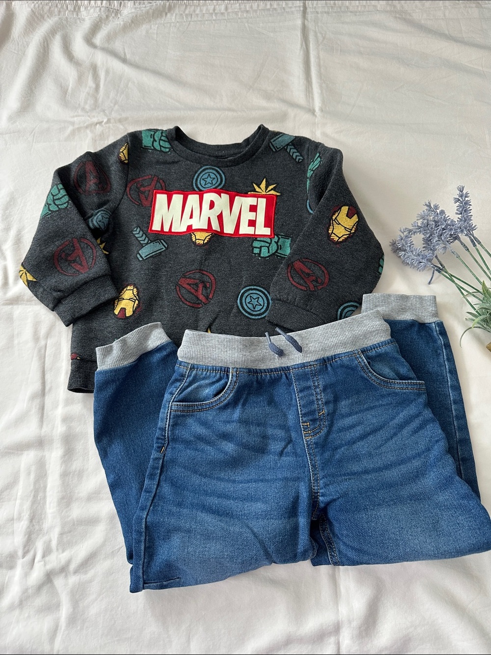 Marvel Black Sweatshirt with Multicolor Icons and Blue Jogger Jeans